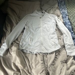 White 90° fitted jacket